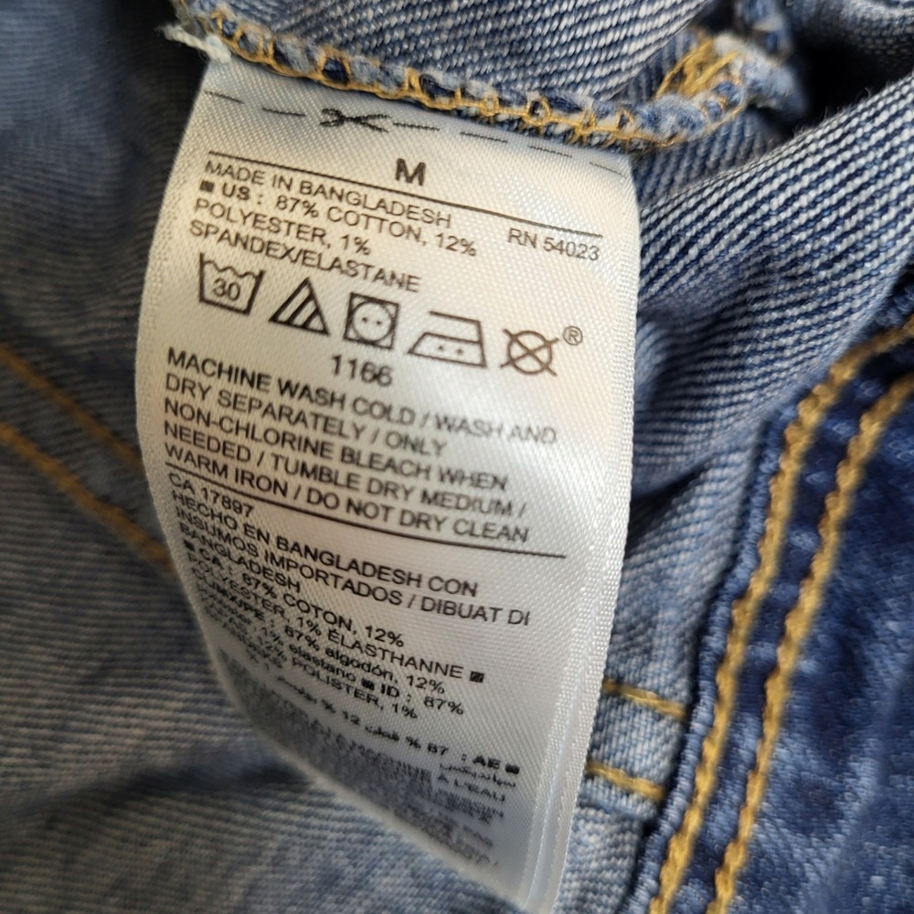 Old Navy Womens Medium Denim Jacket‎ Classic Jean Jacket Blue Casual - Picture 7 of 7